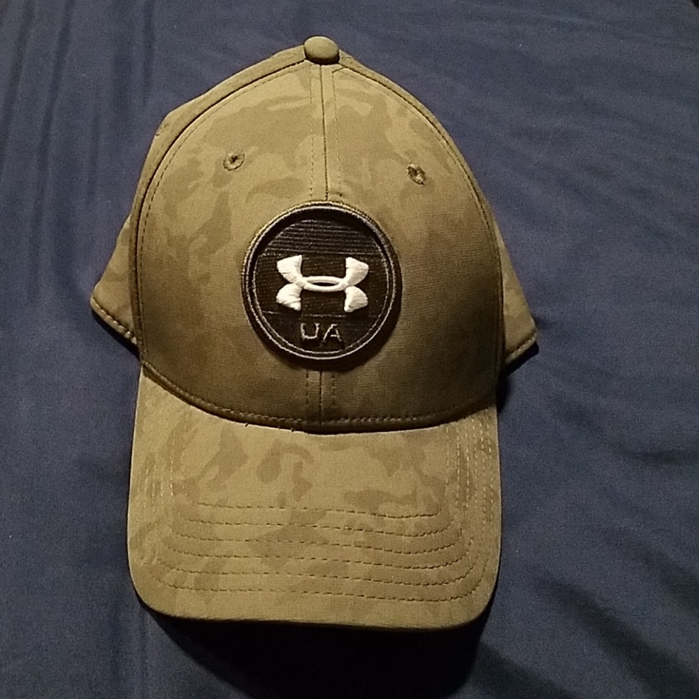 camo Under Armour baseball cap